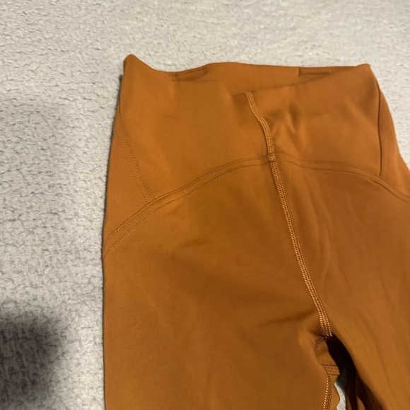 Lululemon Instill High-Rise Tight 25" Color Butternut Brown Size 2 - Picture 4 of 9